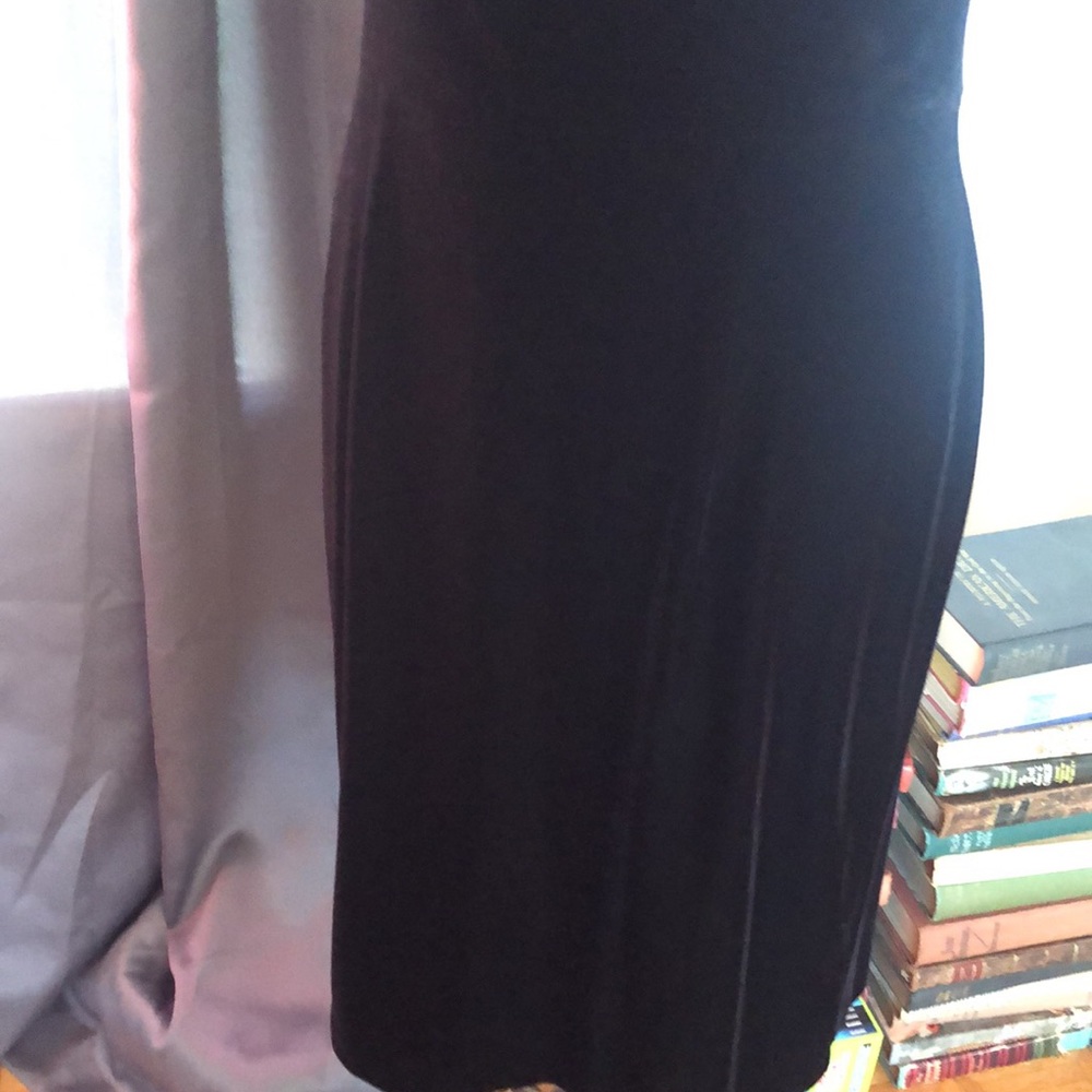 Woman Formal Dress - Picture 3 of 9